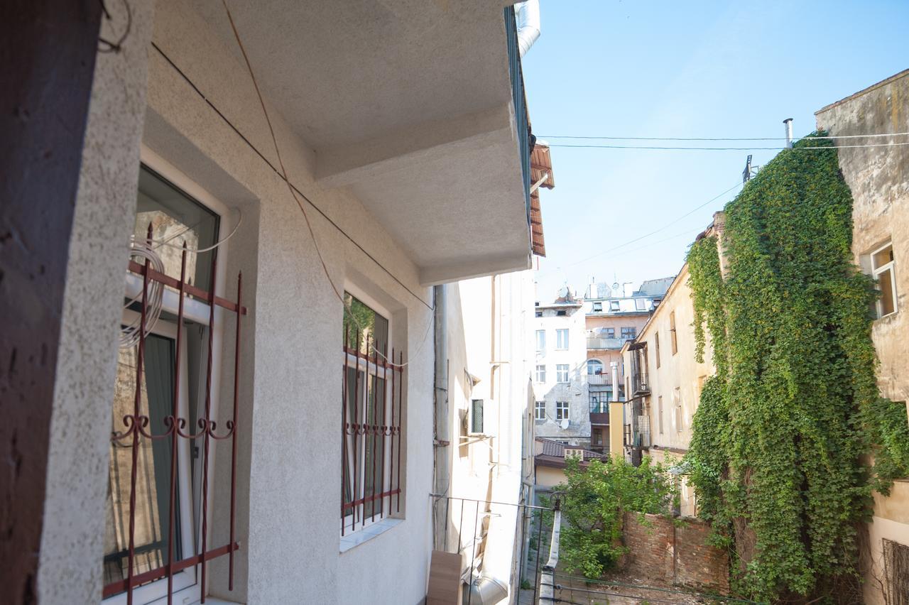 City Center Apartment Lviv Ngoại thất bức ảnh